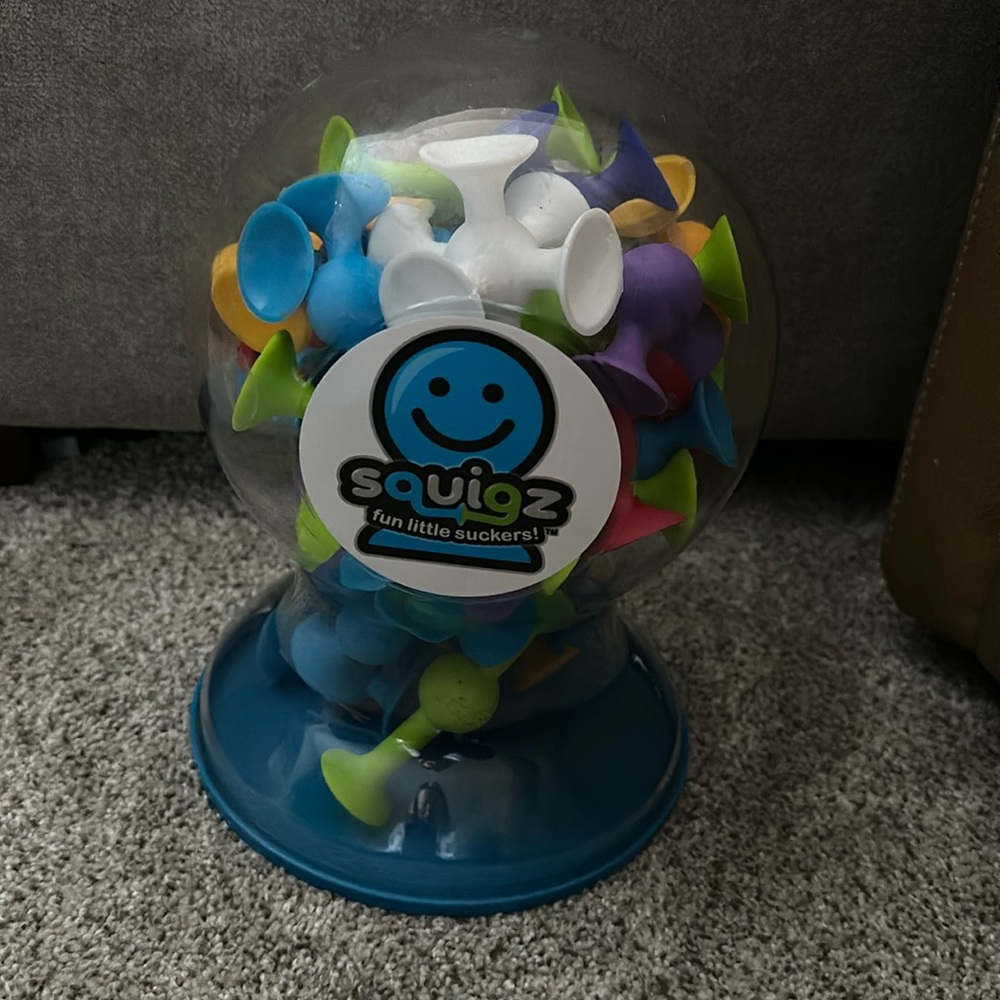 Fat Brain Toys Squigz